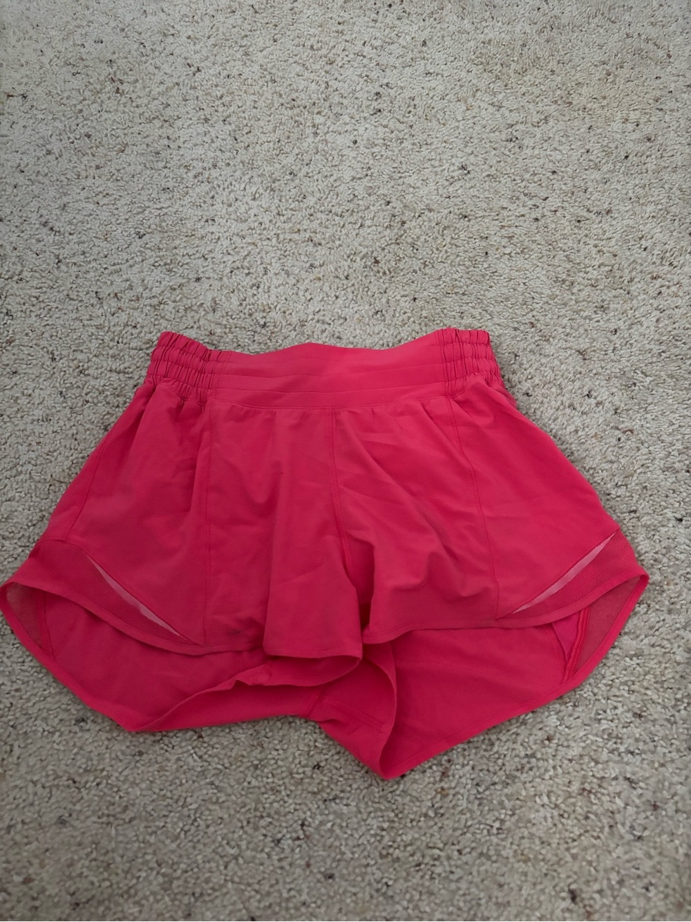 lululemon athletica hot pink hotty hot shorts